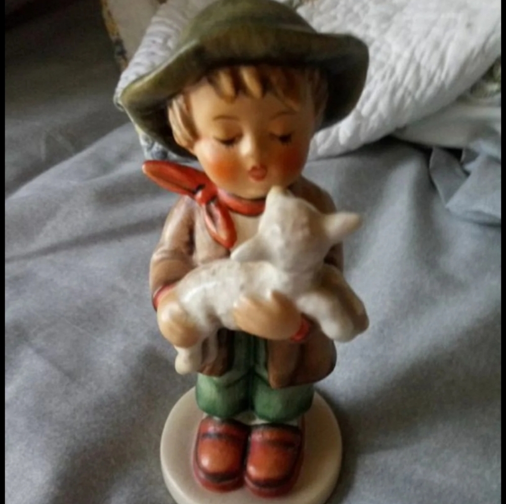 Hummel lost sheep 1960s 6 inch
